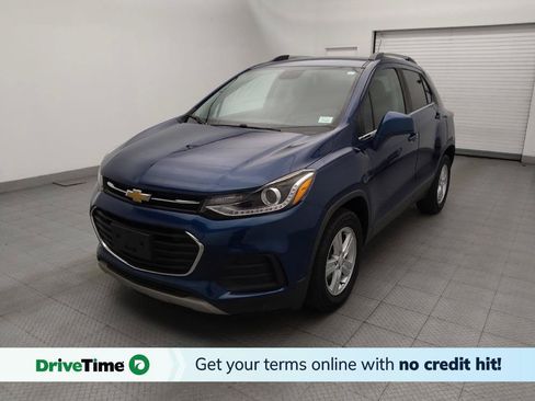 Used 2020 Chevrolet Trax LT FWD image 1