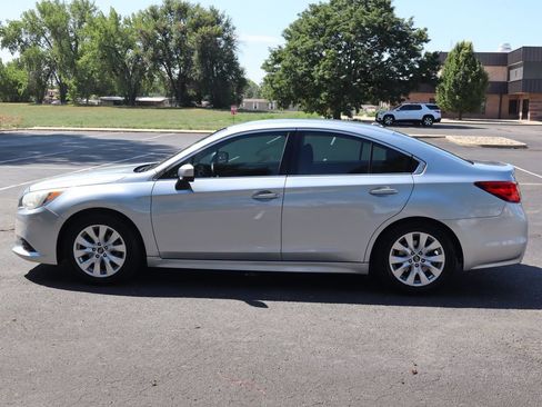 Used 2015 Subaru Legacy 2.5i Premium AWD/4WD image 9