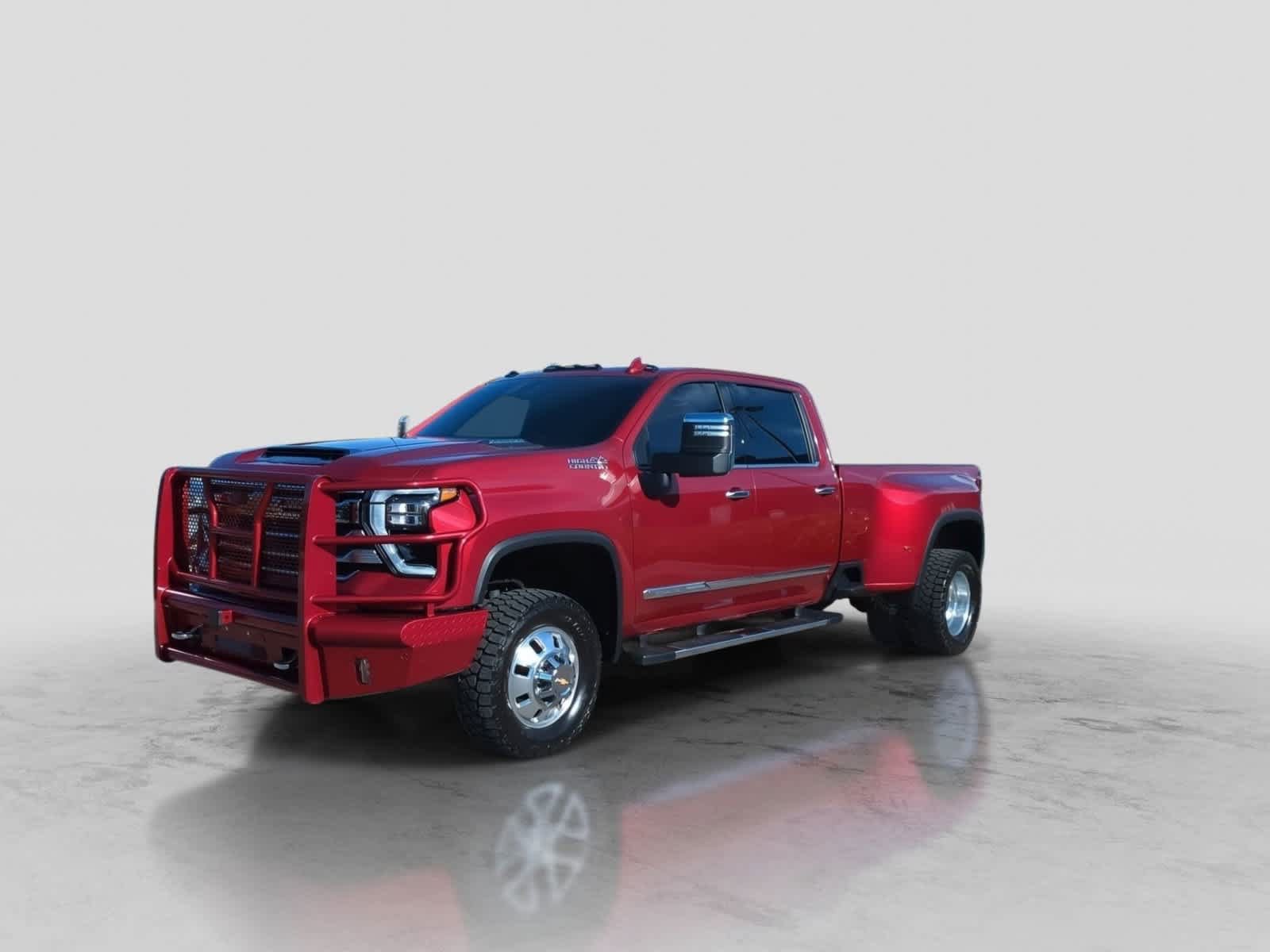 Used 2025 Chevrolet Silverado 3500 High Country w/ High Country Premium Package AWD/4WD image 4