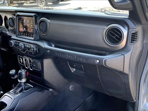 Used 2021 Jeep Wrangler Unlimited Sport w/ Sun And Sound Package AWD/4WD image 15