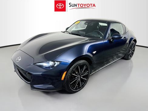 Used 2025 MAZDA MX-5 Miata RF Grand Touring RWD image 9