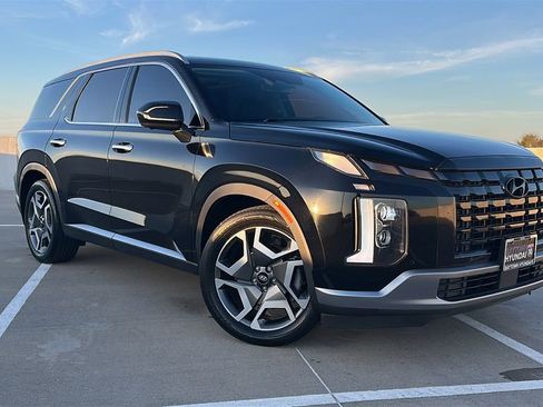 Used 2023 Hyundai Palisade Limited image 6