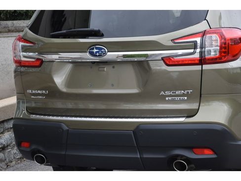 Used 2024 Subaru Ascent Limited w/ Technology Package image 31