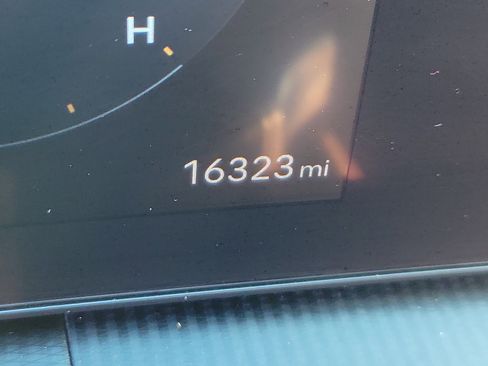 Used 2024 Hyundai Santa Fe Calligraphy image 24