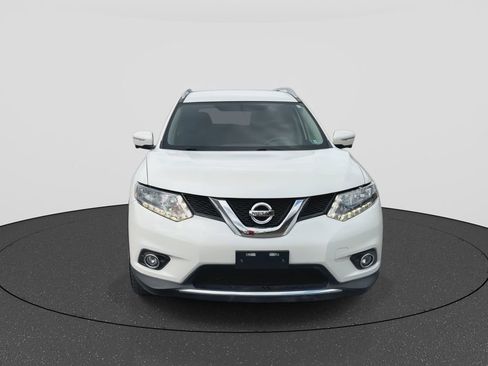 Used 2015 Nissan Rogue SV w/ SV Premium Package image 3