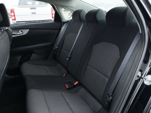 Used 2024 Kia Forte LXS FWD image 23