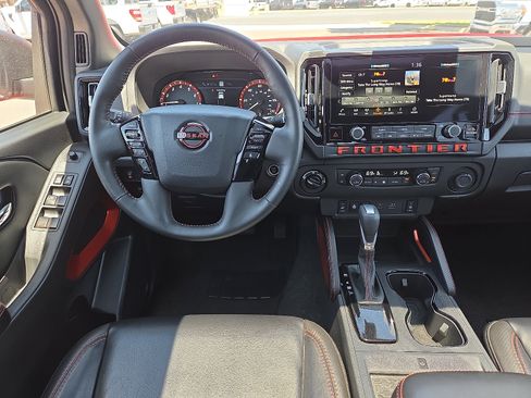 Used 2025 Nissan Frontier PRO-4X w/ Pro Premium Package AWD/4WD image 11