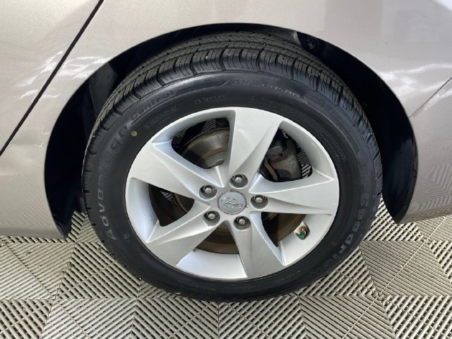 Used 2011 Hyundai Elantra GLS w/ Preferred Equipment Pkg 3 FWD image 19