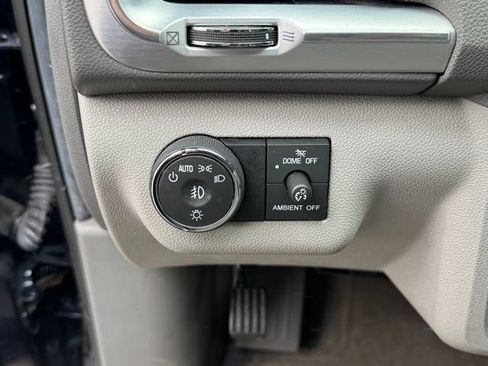 Used 2015 GMC Acadia SLT image 15