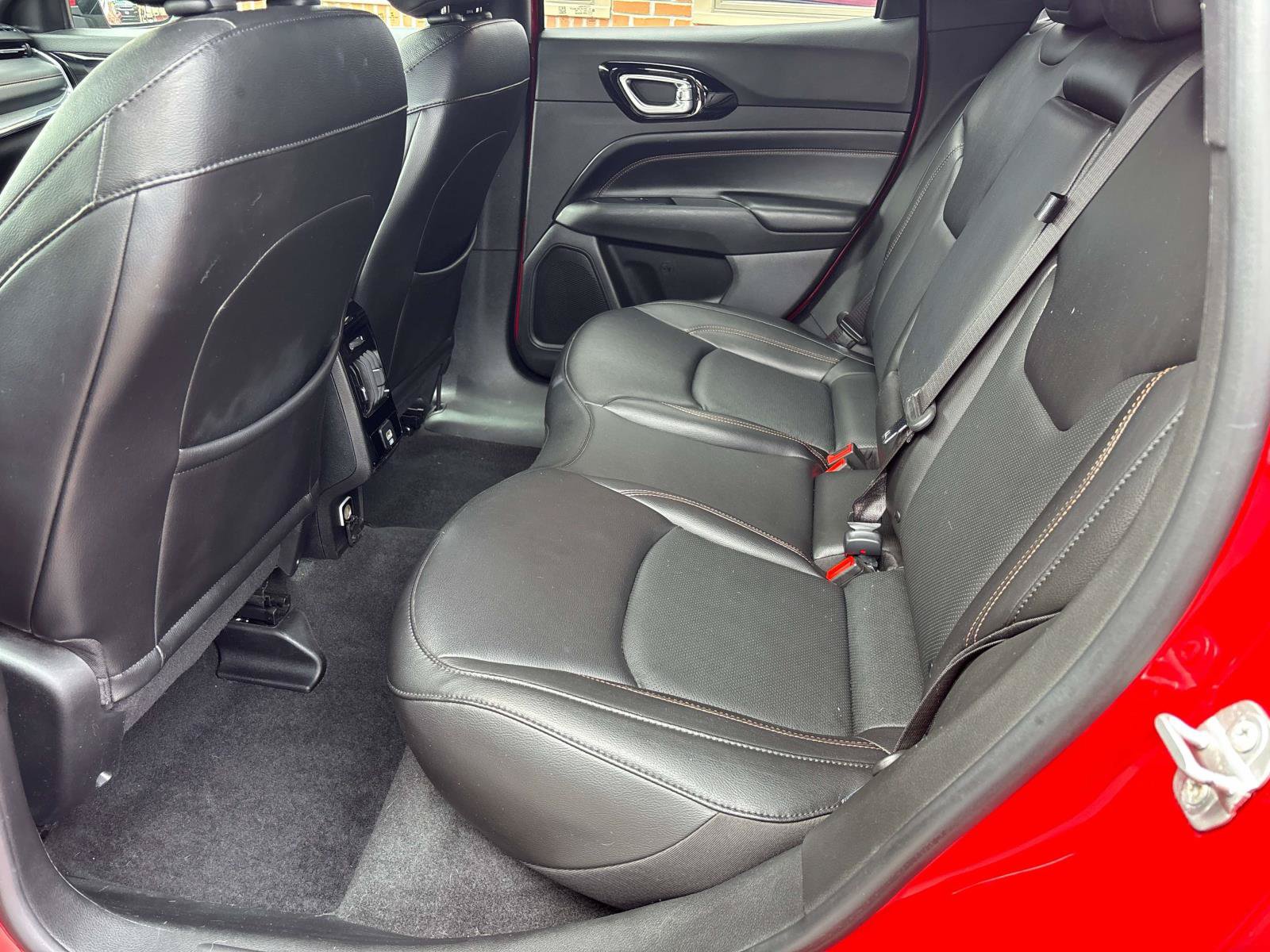 Used 2022 Jeep Compass Limited AWD/4WD image 8