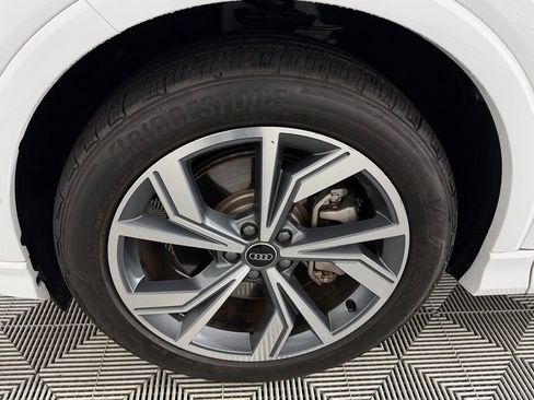 Used 2024 Audi Q4 e-tron Premium Plus w/ Premium Plus image 12