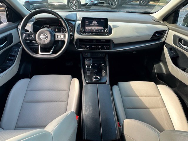 Certified 2024 Nissan Rogue SV w/ SV Premium Package AWD/4WD image 32
