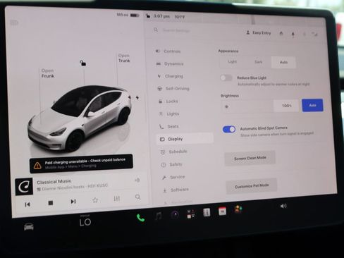 Used 2024 Tesla Model Y Performance AWD/4WD image 31