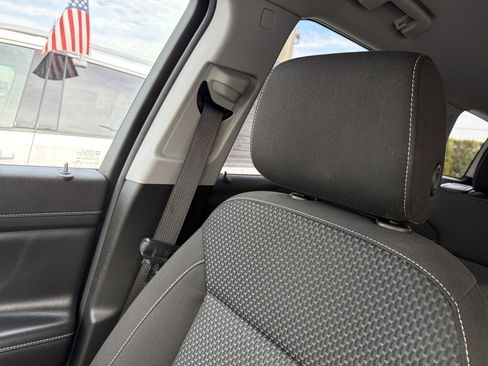 Certified 2022 GMC Acadia SLE w/ Driver Convenience Package image 20