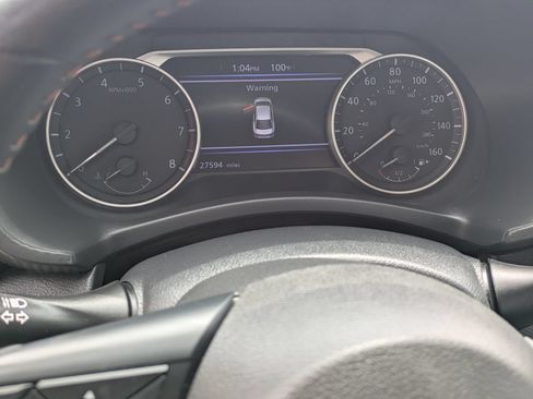 Used 2025 Nissan Sentra SR FWD image 9