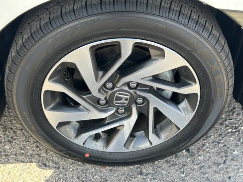 Used 2016 Honda Civic EX image 8