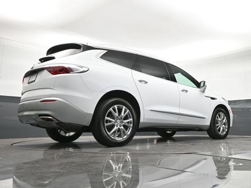 Certified 2024 Buick Enclave Essence w/ Experience Buick Package AWD/4WD image 28