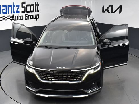 Used 2022 Kia Carnival SX FWD image 29