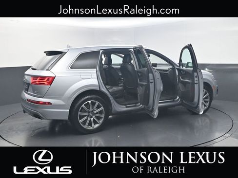 Used 2018 Audi Q7 3.0T Prestige w/ Prestige Package image 22