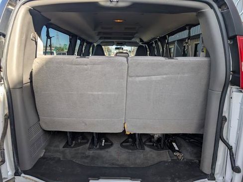 Used 2018 Chevrolet Express 3500 LT w/ LT Preferred Equipment Group image 18