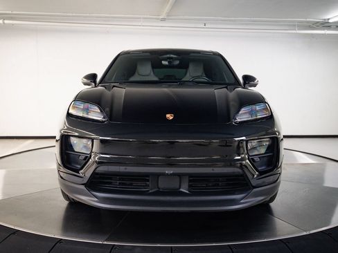 Certified 2024 Porsche Macan 4 Electric AWD/4WD image 10