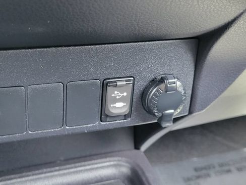 Used 2016 Toyota RAV4 XLE FWD image 13