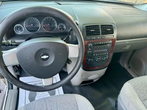Used 2008 Chevrolet Uplander image 16