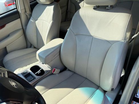 Used 2012 Subaru Outback 2.5i Limited w/ Moonroof Pkg image 6