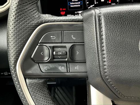 Used 2025 Toyota Tundra Limited image 17