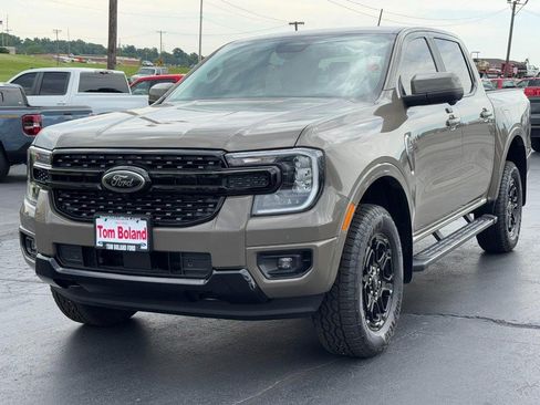 Used 2026 Ford Ranger Lariat w/ Black Appearance Package AWD/4WD image 8