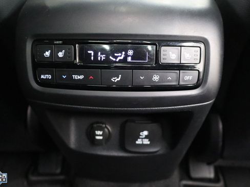 Used 2024 Hyundai Palisade Limited image 29