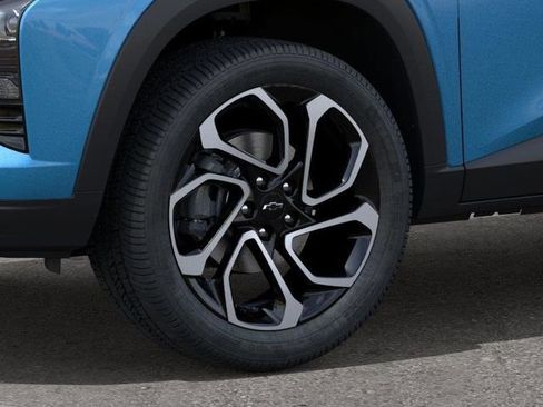 New 2026 Chevrolet Trax RS w/ Sunroof Package FWD image 9