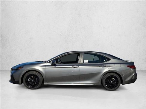 New 2026 Toyota Camry SE image 5