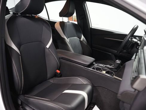 Certified 2025 Toyota Camry SE image 30