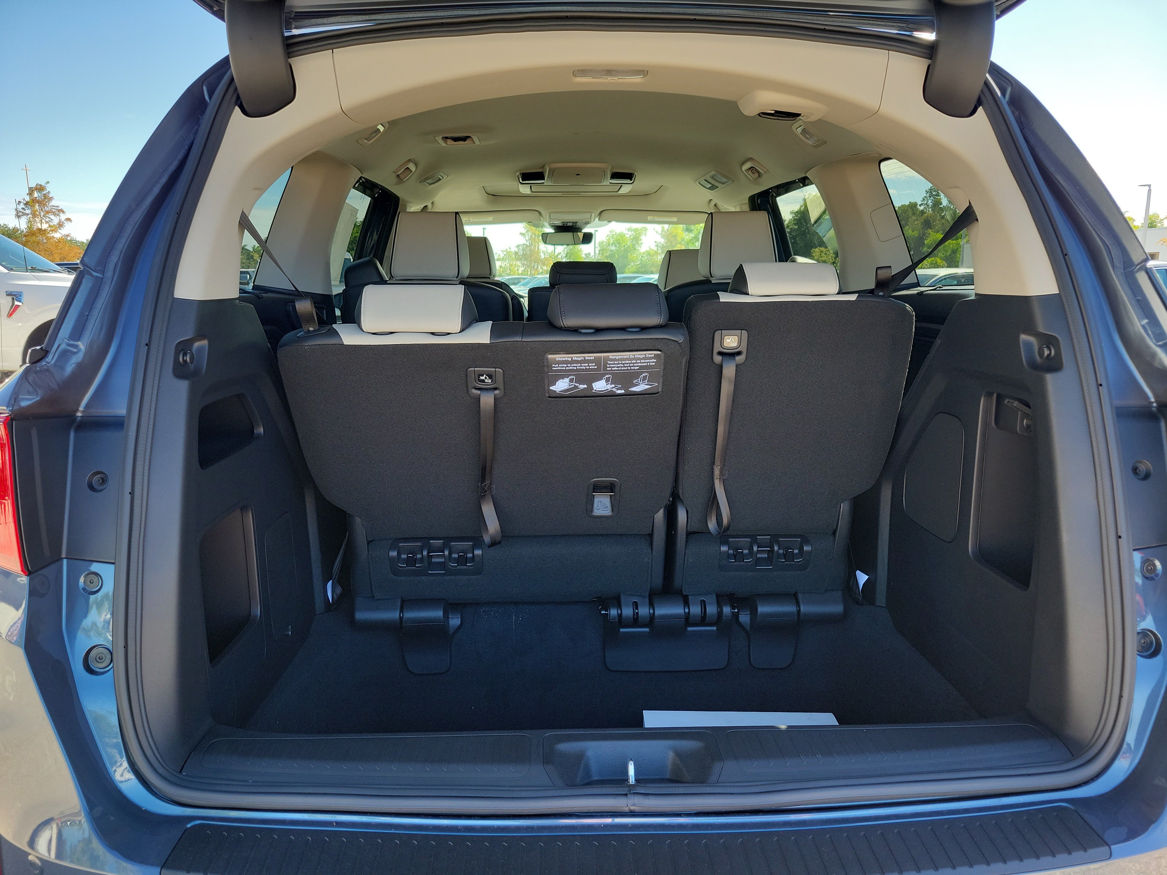 New 2027 Honda Odyssey Elite image 8