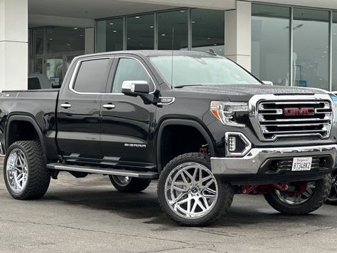 Used 2020 GMC Sierra 1500 SLT w/ SLT Premium Plus Package image 2