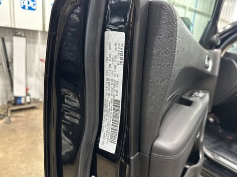 Used 2019 Dodge Durango Citadel w/ Technology Group AWD/4WD image 16