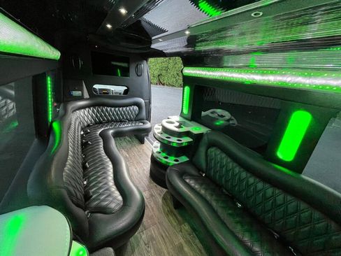 Used 2012 Mercedes-Benz Sprinter 2500 image 45