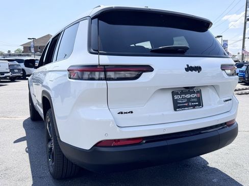 New 2025 Jeep Grand Cherokee L Limited w/ Black Appearance Package image 5