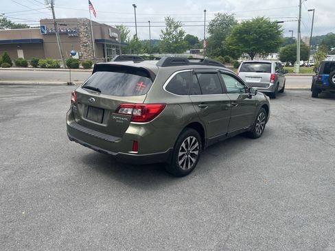Used 2016 Subaru Outback 3.6R Limited AWD/4WD image 5