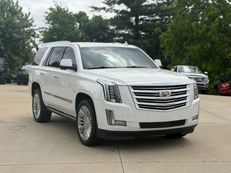 Used 2017 Cadillac Escalade Platinum AWD/4WD video 1