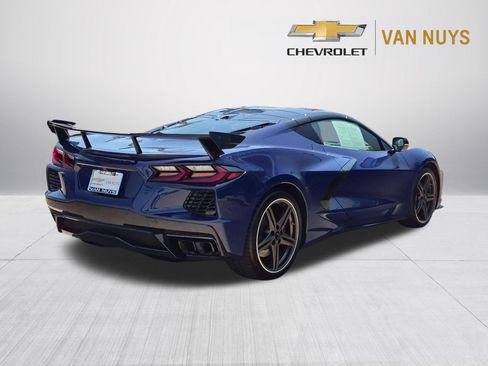 Used 2025 Chevrolet Corvette Stingray Coupe w/ Z51 Performance Package RWD image 5