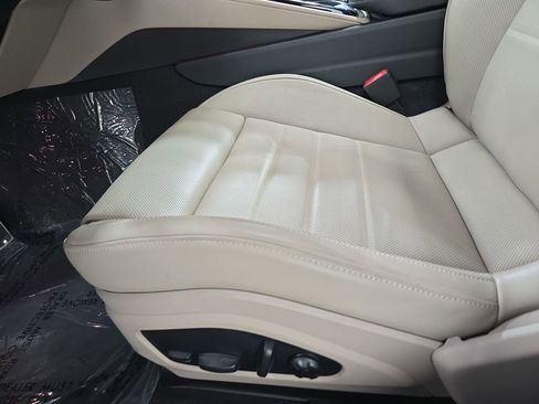 Certified 2025 Porsche Panamera 4 AWD/4WD image 23