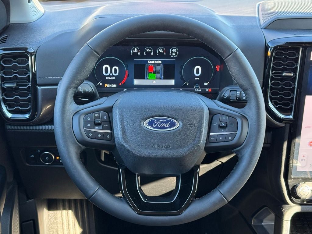 New 2024 Ford Ranger Lariat RWD image 7