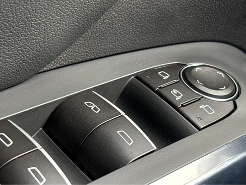 New 2026 Chevrolet Traverse RS image 37