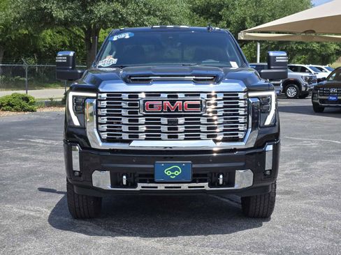 Certified 2025 GMC Sierra 2500 Denali w/ Denali Reserve Package AWD/4WD image 2
