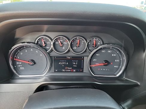 Used 2021 Chevrolet Silverado 1500 LT Trail Boss w/ Convenience Package II AWD/4WD image 26