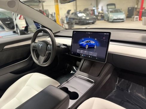 Used 2023 Tesla Model 3 Standard Range RWD image 21