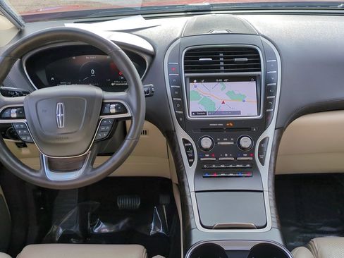 Used 2019 Lincoln Nautilus Reserve w/ Ultimate Package image 29