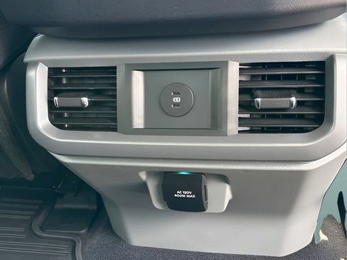 Used 2025 Ford F150 XLT w/ Equipment Group 302A MID AWD/4WD image 19